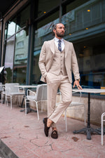 Load image into Gallery viewer, Bojoni Doral Slim Fit Classic Cream Suit
