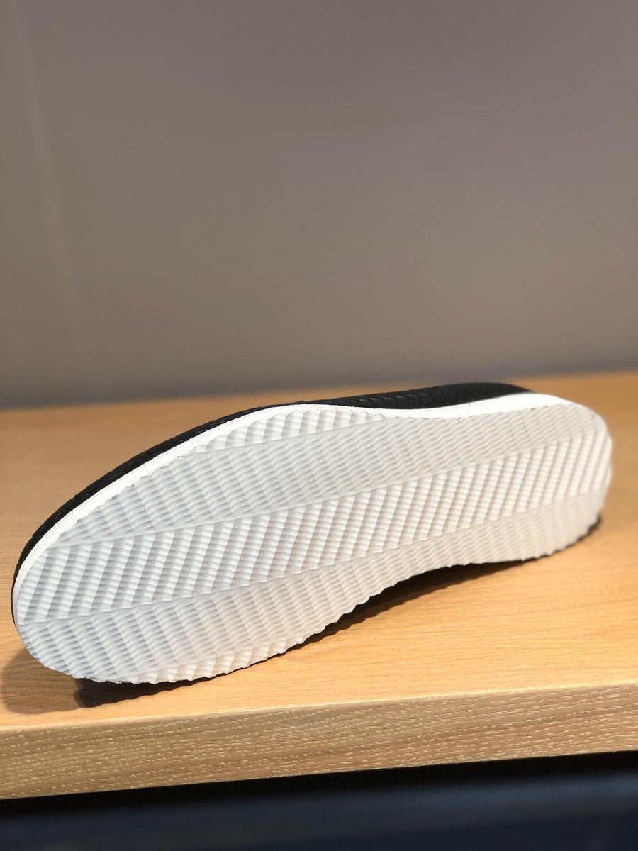 Bojoni Knitted Leather With Tassels Shoes Black BOJONI