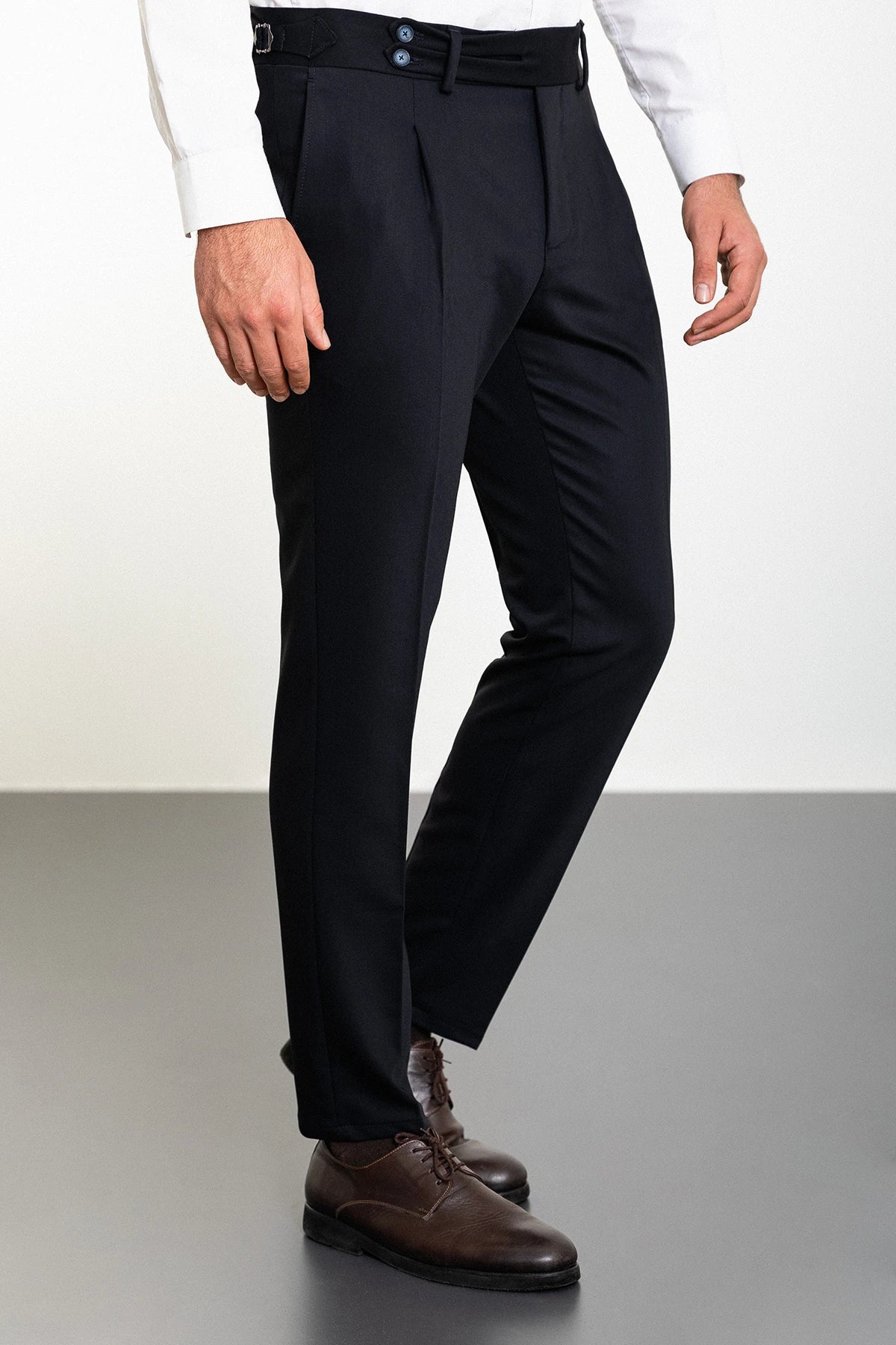 Bojoni Omaha Straight Slim Fit Pleated Belt Detailed Buckle Navy Blue Trousers