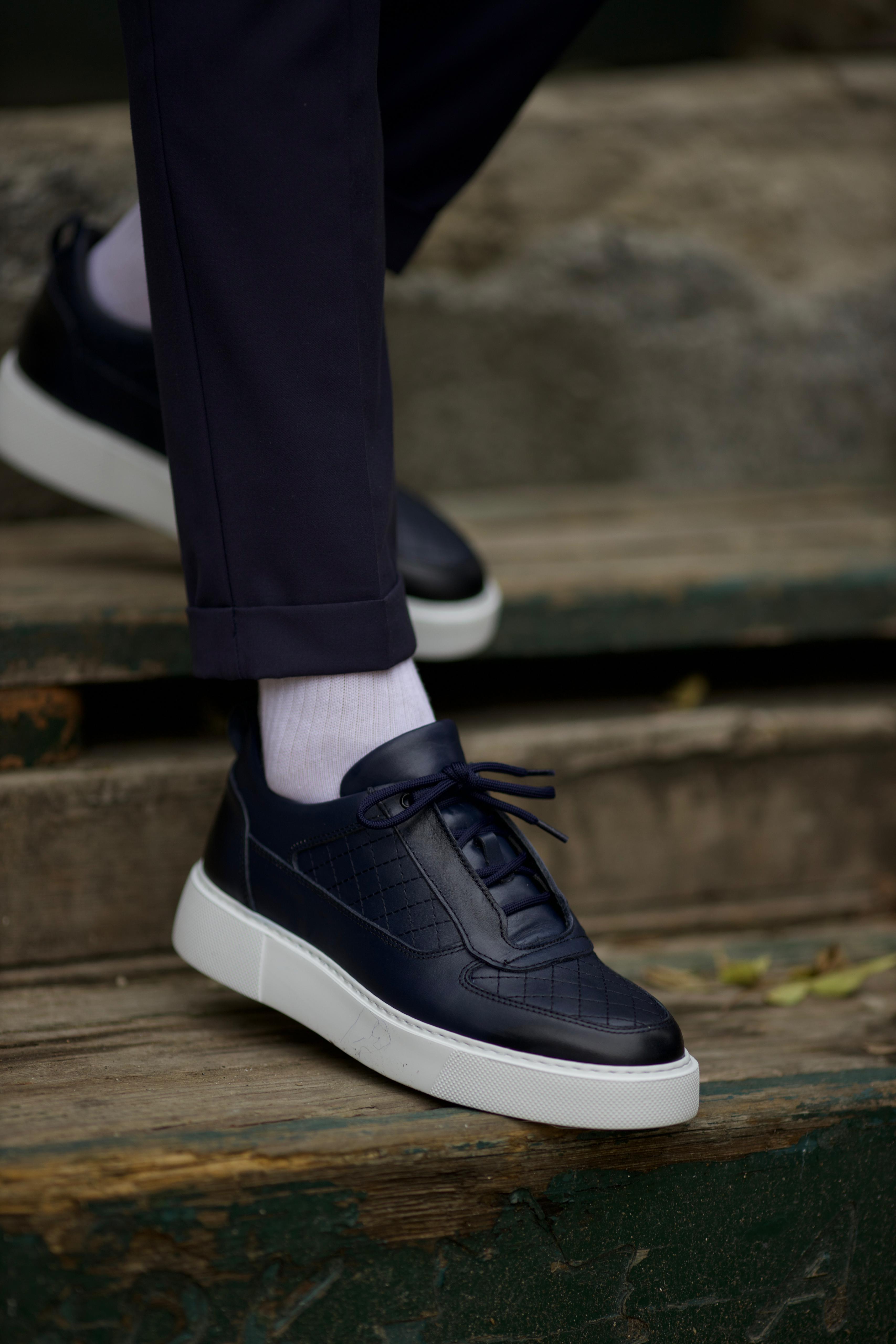 Bojoni Denver Leather Checked Navy Blue Shoes