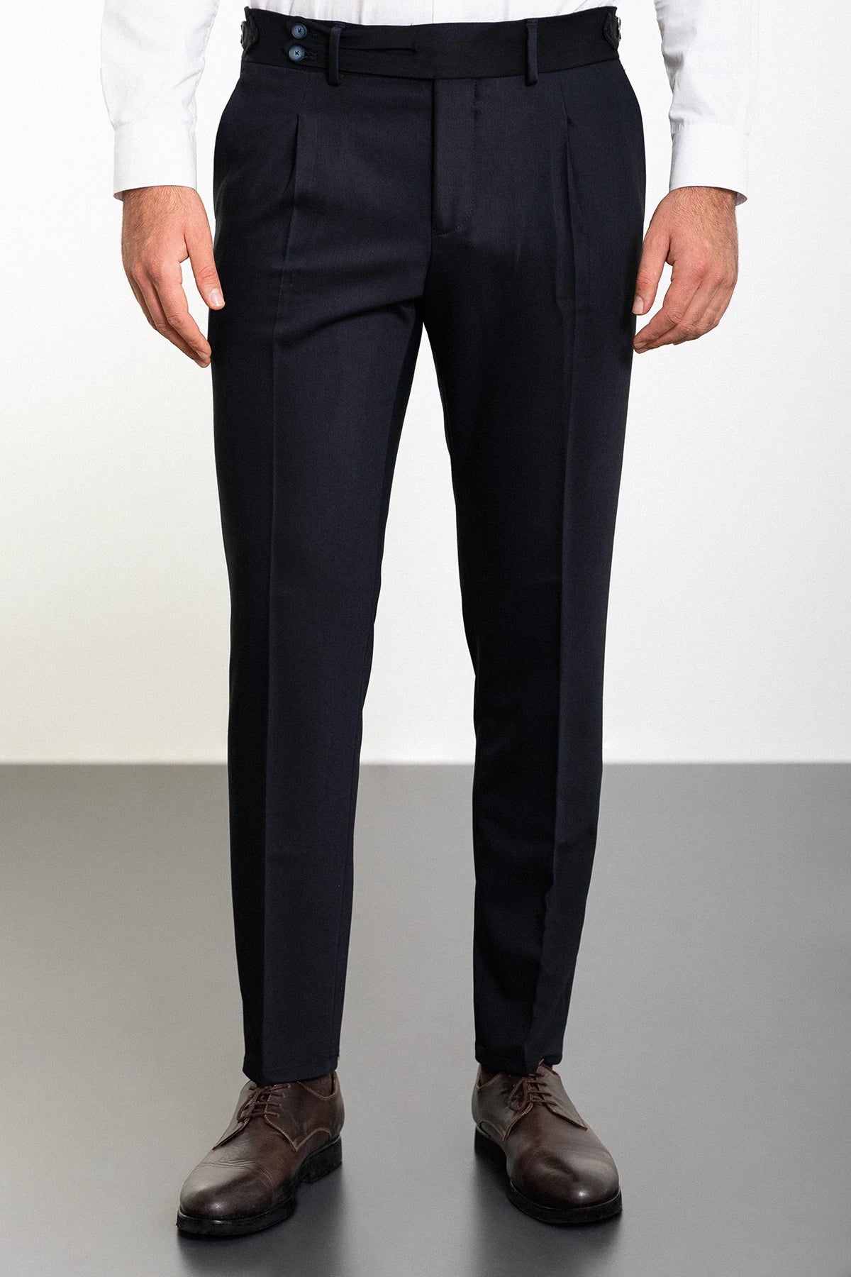 Bojoni Omaha Straight Slim Fit Pleated Belt Detailed Buckle Navy Blue Trousers