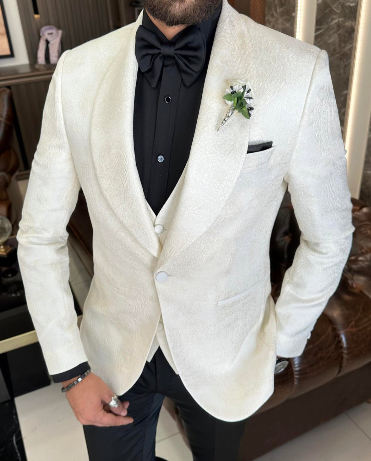 Bojoni Richbaum Royal White   Slim Fit Tuxedo Suit