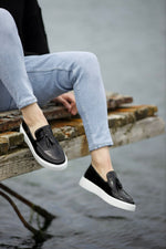 Load image into Gallery viewer, Bojoni Prince Tassel Detail Leather Black Shoes
