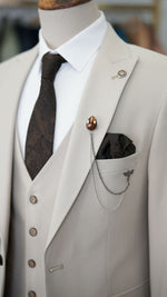 Load image into Gallery viewer, Bojoni Burnley Cream  Slim Fit Suit

