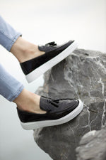 Load image into Gallery viewer, Bojoni Prince Tassel Detail Leather Black Shoes
