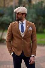 Load image into Gallery viewer, Bojoni Shagori Slim Fit Italian Fabric Camel Suit
