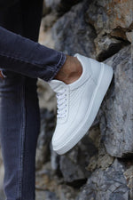 Load image into Gallery viewer, Bojoni Uluwatu  Square Detailed White Sneakers
