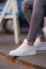 Load image into Gallery viewer, Bojoni Uluwatu  Square Detailed White Sneakers
