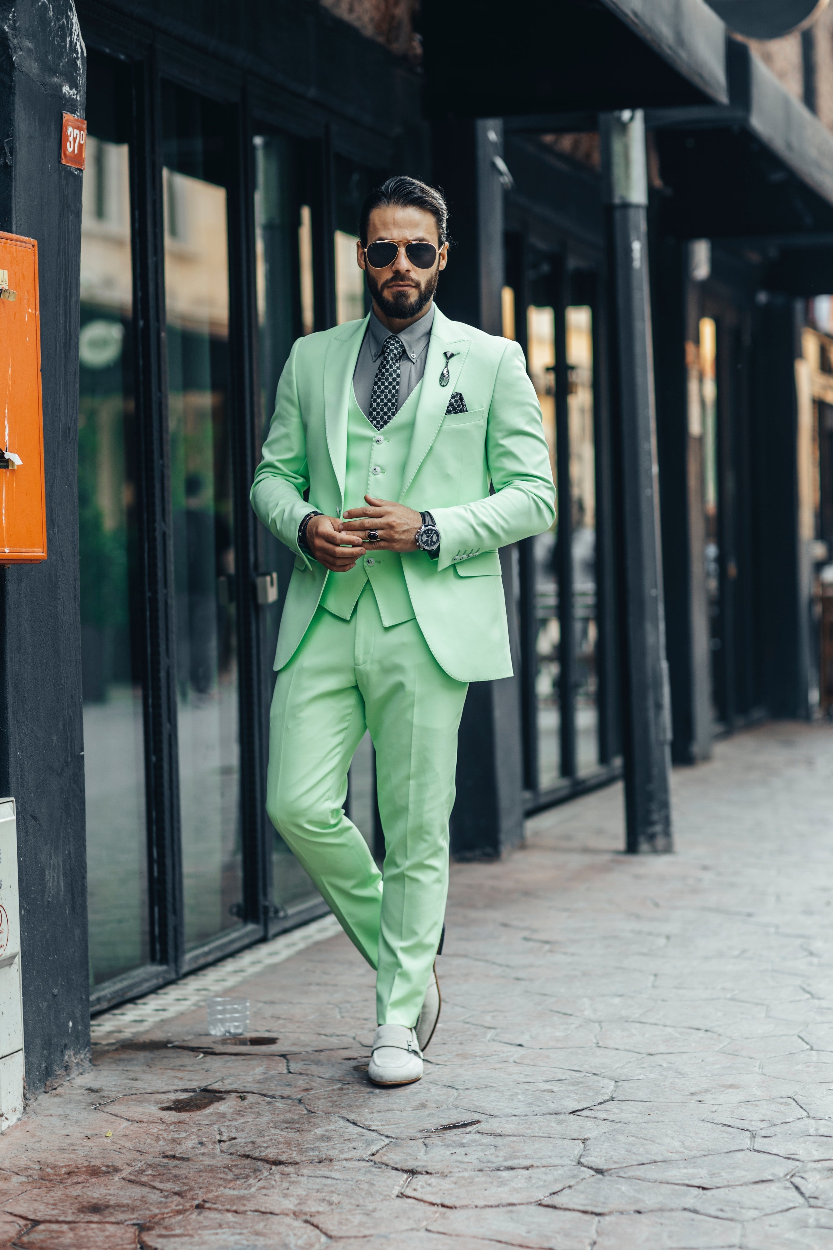 Bojoni Cagliari Green Slim-Fit Suit 3-Piece
