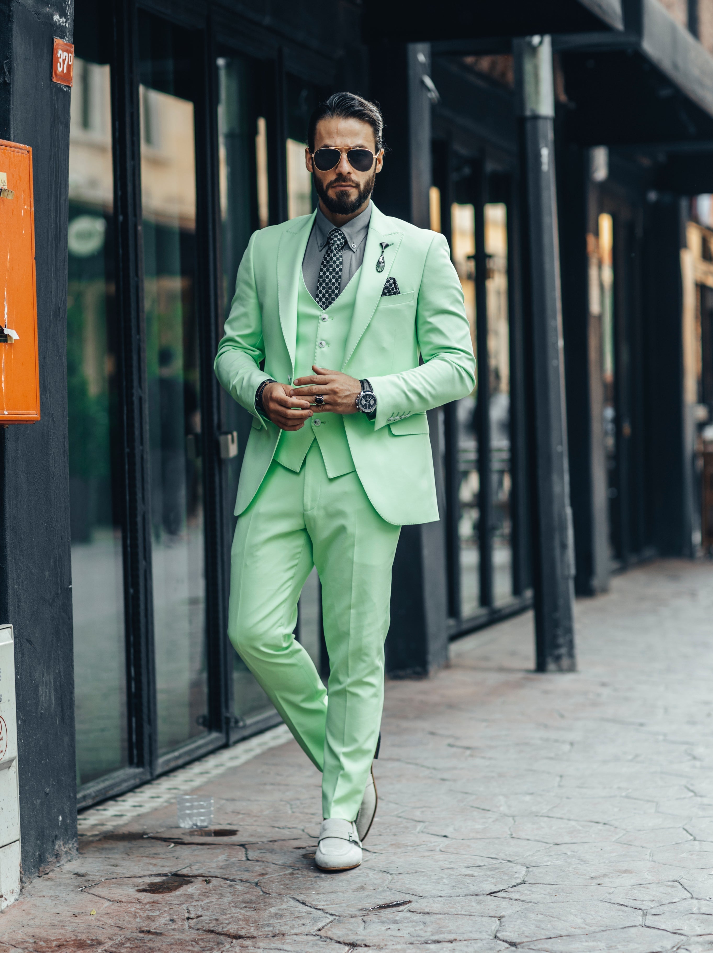Bojoni Cagliari Green Slim-Fit Suit 3-Piece