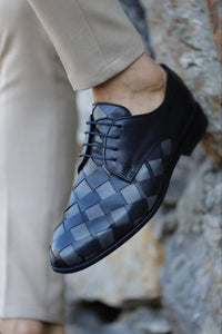 Bojoni Uluwatu  Special Design Patent Leather Black Classic Shoes