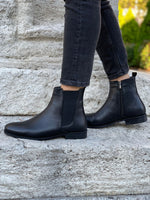 Load image into Gallery viewer, Mantoni Black Leather Chelsea Boots-baagr.myshopify.com-shoes2-BOJONI
