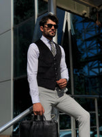 Load image into Gallery viewer, Slim-Fit Velvet Vest Black-baagr.myshopify.com-suit-BOJONI
