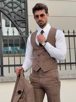 Load image into Gallery viewer, Bojoni Astoria Slim Fit Patterned Pointed Collared Camel Suit
