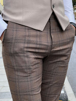 Load image into Gallery viewer, Louis Slim fit High Quality Brown Pants

