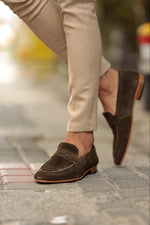 Load image into Gallery viewer, Ace Neolite Khaki Suede Loafers
