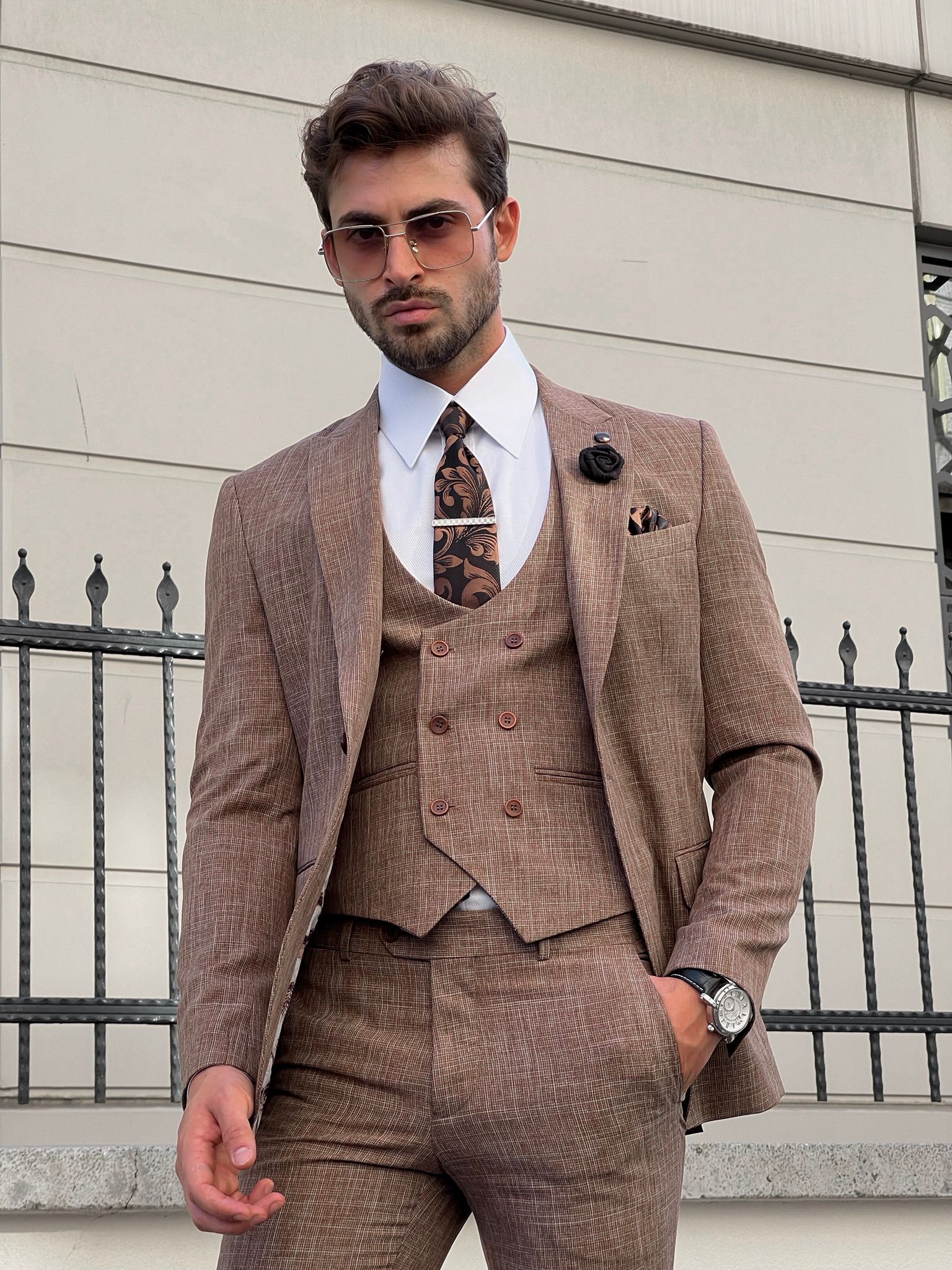 Bojoni Astoria Slim Fit Patterned Pointed Collared Camel Suit