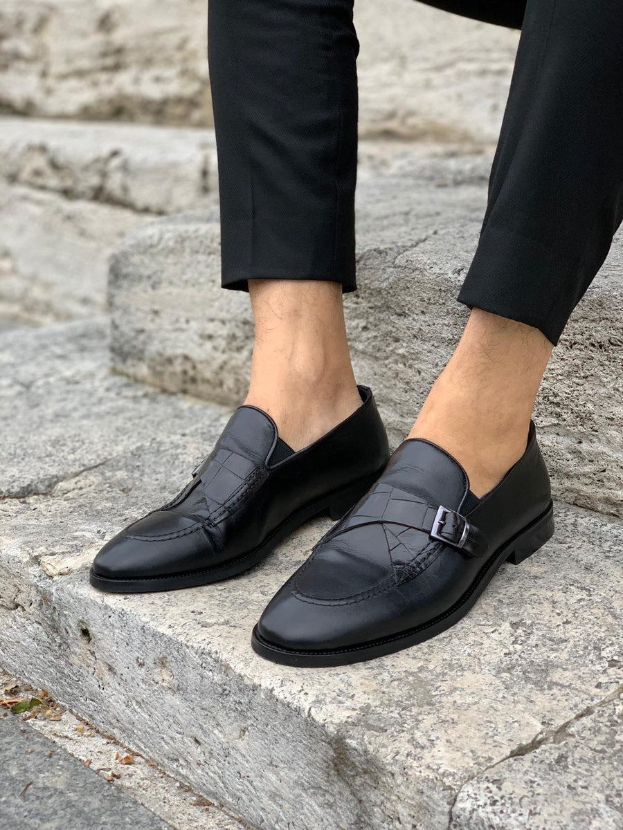 Stanoss Black Buckle Shoes | BOJONI